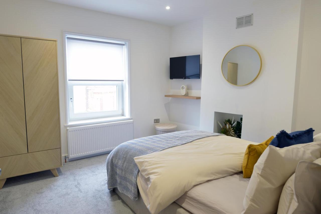 Outstanding Modernised 3/4 Double Bedroomed House Littlehampton Exterior foto